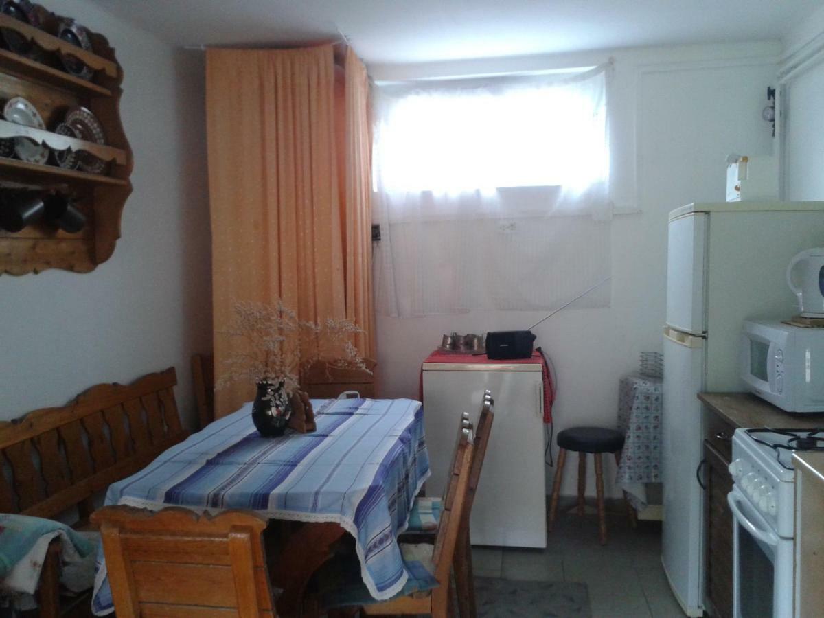 Appartement Sarkadi Apartman à Hajdúszoboszló Extérieur photo