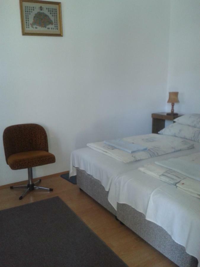 Sarkadi Apartman Hajdúszoboszló Extérieur photo