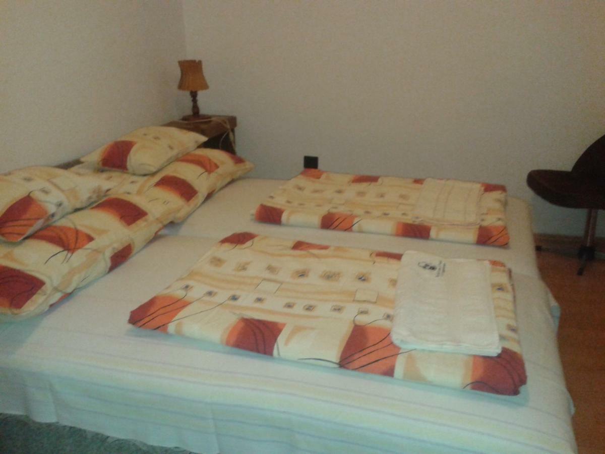 Sarkadi Apartman Hajdúszoboszló Extérieur photo